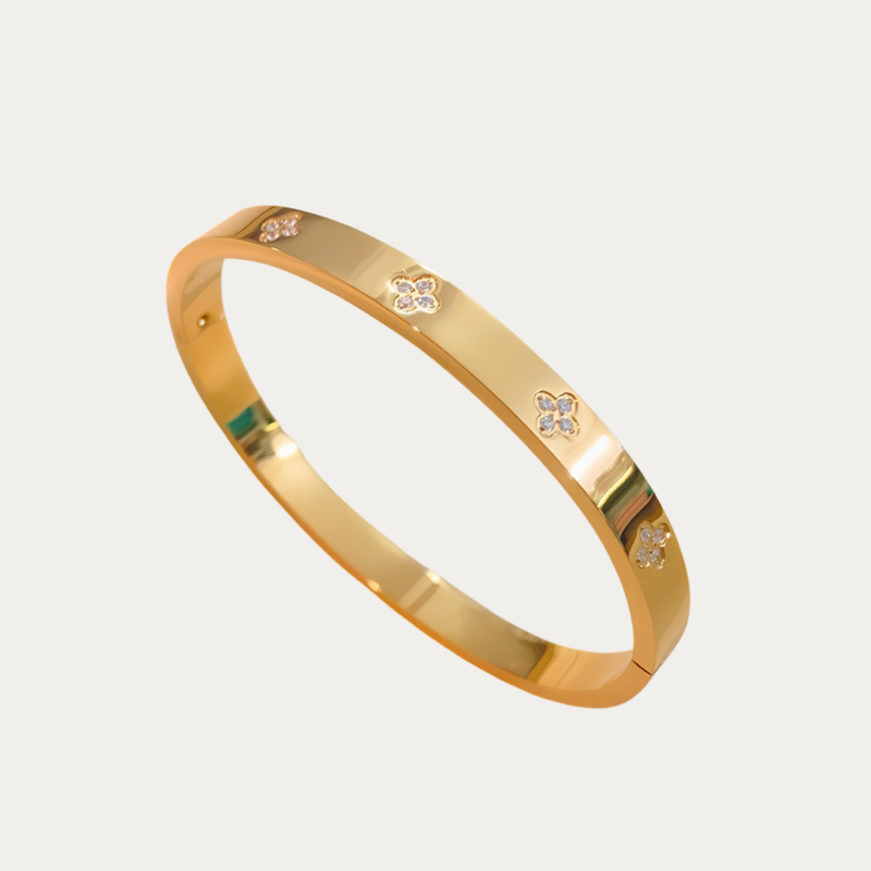 Love armband